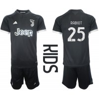 Dječji Nogometni Dres Juventus Adrien Rabiot #25 Rezervni 2023-24 Kratak Rukav (+ Kratke hlače)